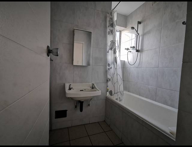 2 BEDROOM APARTMENT TO LET IN MORNINGSIDE